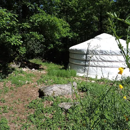 Yourte Mongole Luxury tent Mont-Roc