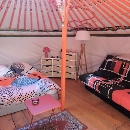 Luxury tent Yourte Mongole Mont-Roc